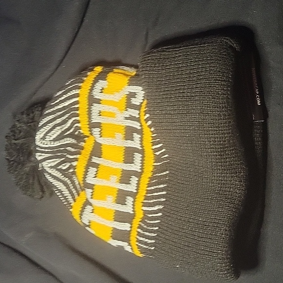 Steelers Beanie/Toboggan - Picture 2 of 2